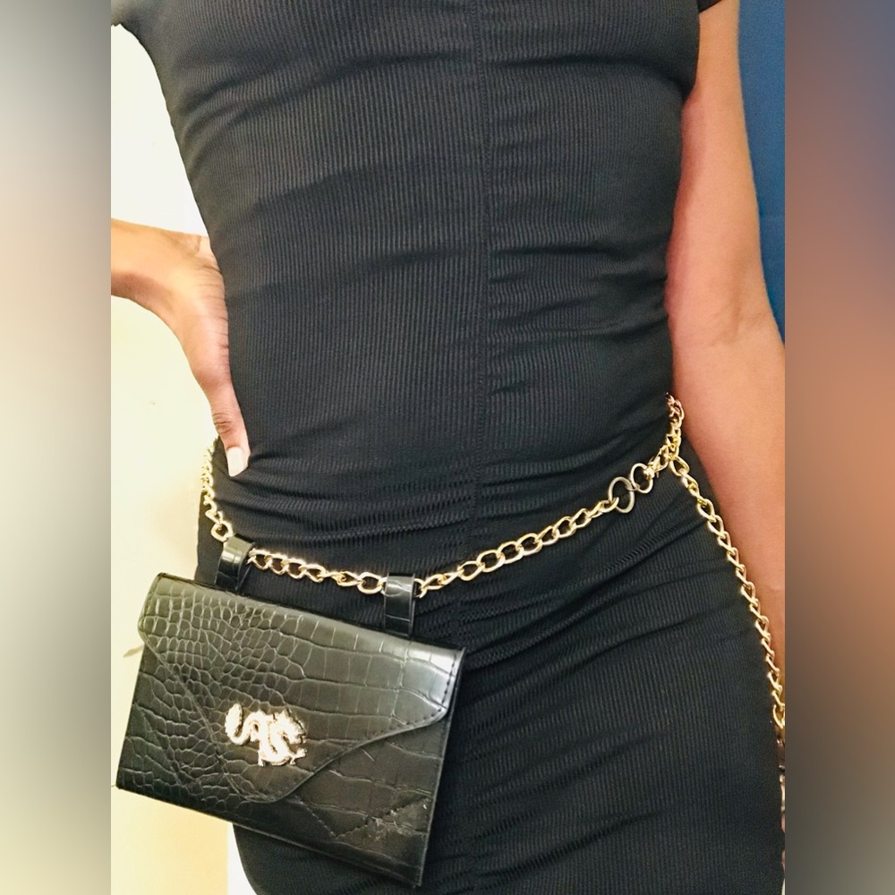 Black purse/Fanny pack with adjustable gold chain